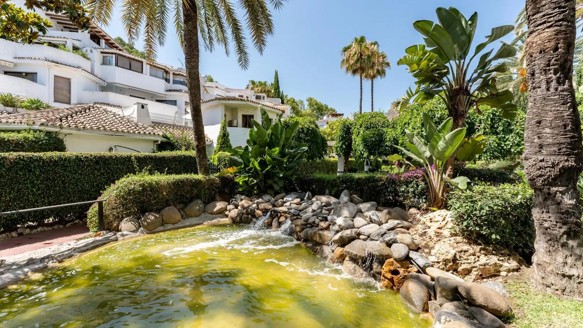 Apartment Golden Beach Elviria Marbella