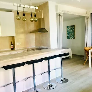 Apto En El Centro, Junto A La Playa, Marbella